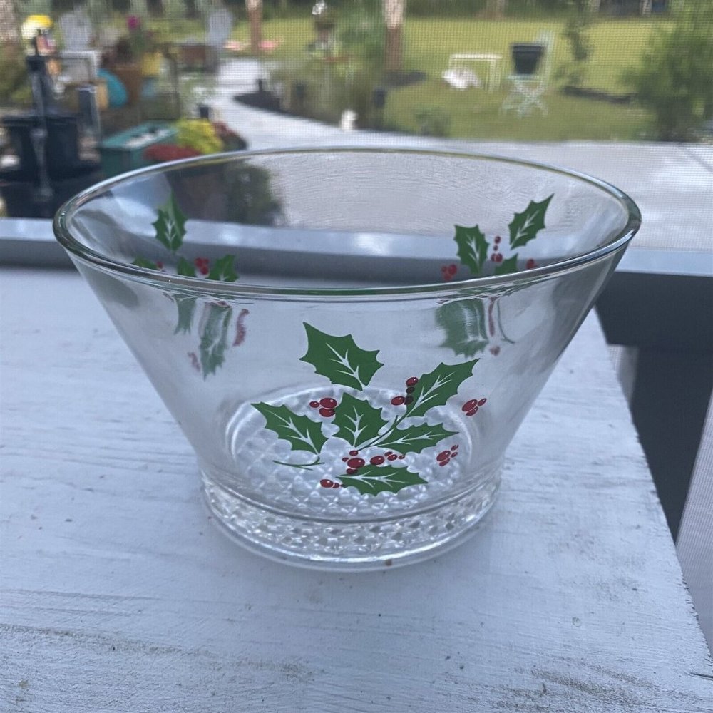 Vintage Holly Berry Ice Bowl Bucket Serving Bowl Indiana Glass